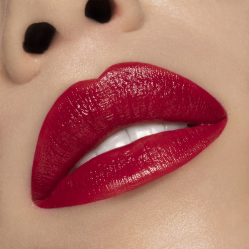 8051411364269_-_purobio_lipstick_103_rosso_fragola__su_pelle_chiara
